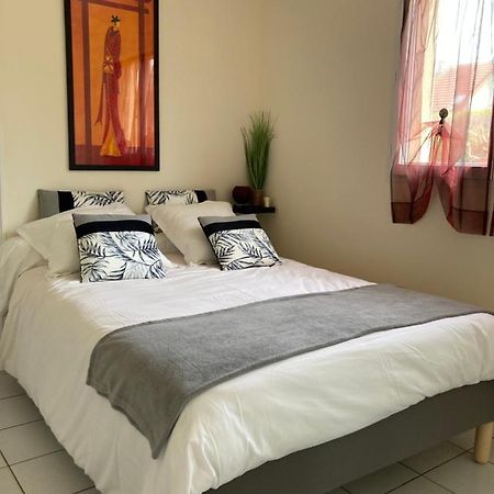 Chambre Is Is-sur-Tille Exterior foto